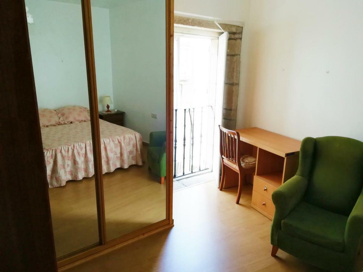 Apartamento Pensión Residencia Universitaria Rey Santiago de Compostela Exterior foto